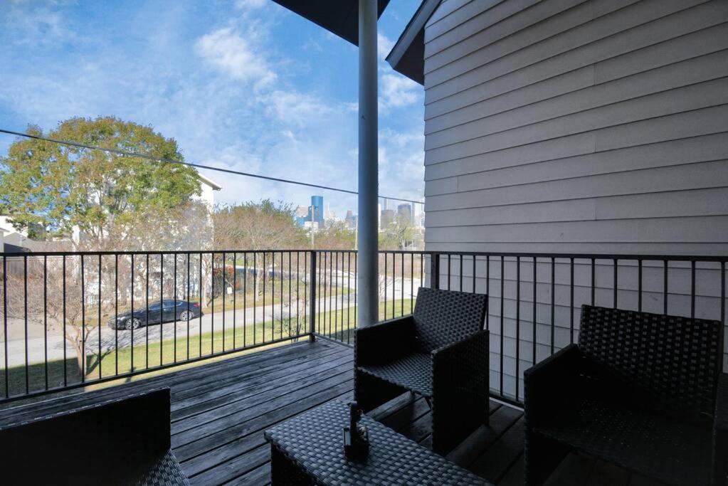 ヒューストン 3Br/3.5Ba Three Story East Downtown Townhouse With Viewヴィラ エクステリア 写真
