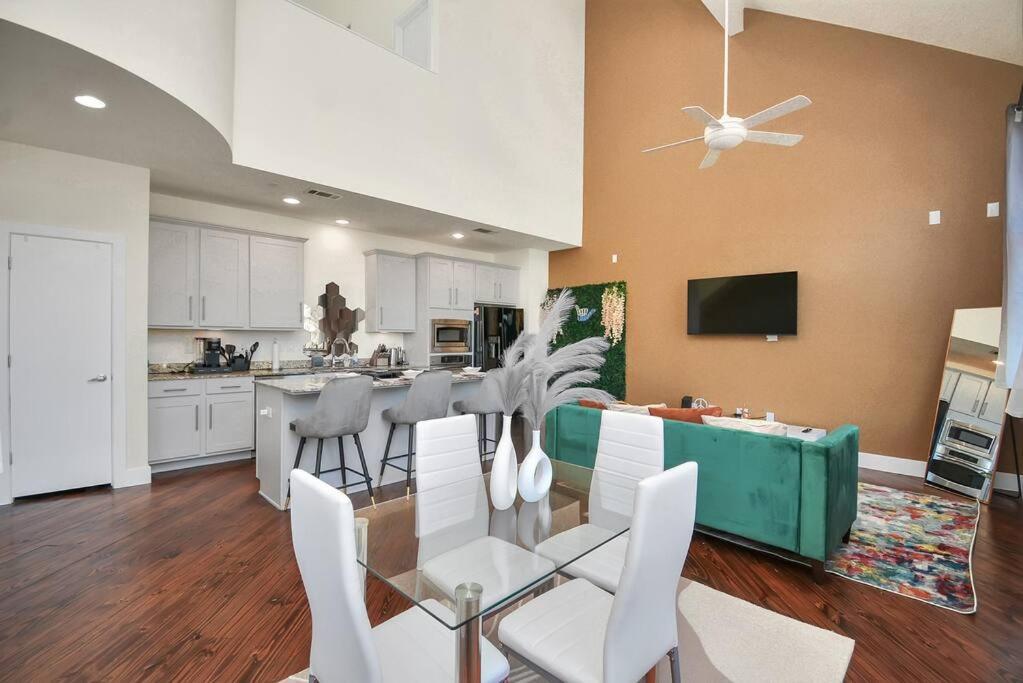 ヒューストン 3Br/3.5Ba Three Story East Downtown Townhouse With Viewヴィラ エクステリア 写真